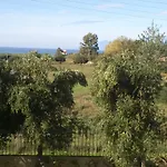 Lägenhet Olga's Garden Almiros Beach