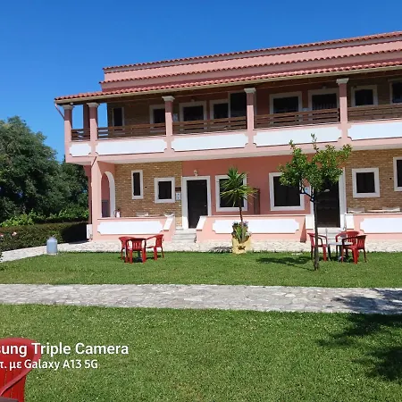 Appartement Olga's Garden Almiros strand