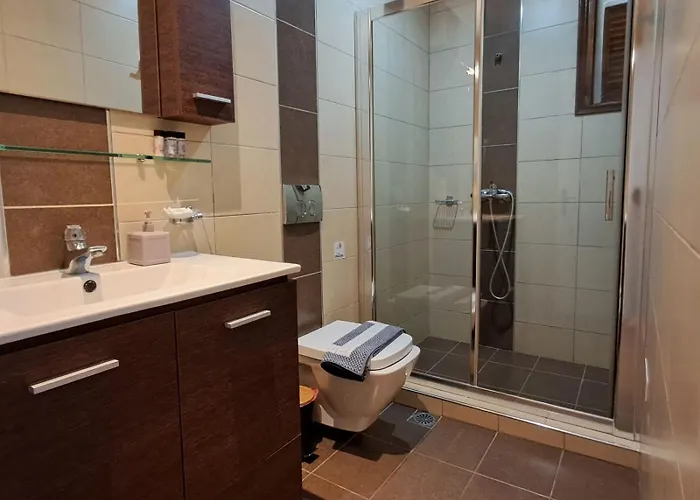 Olga's Garden Almiros Beach